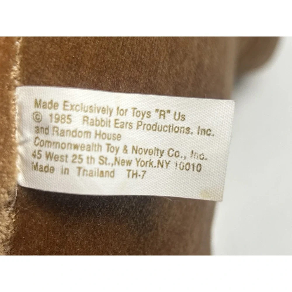 Vintage Velveteen Bunny Rabbit‎ by Random House Toys R Us 1985 Plush With Tags